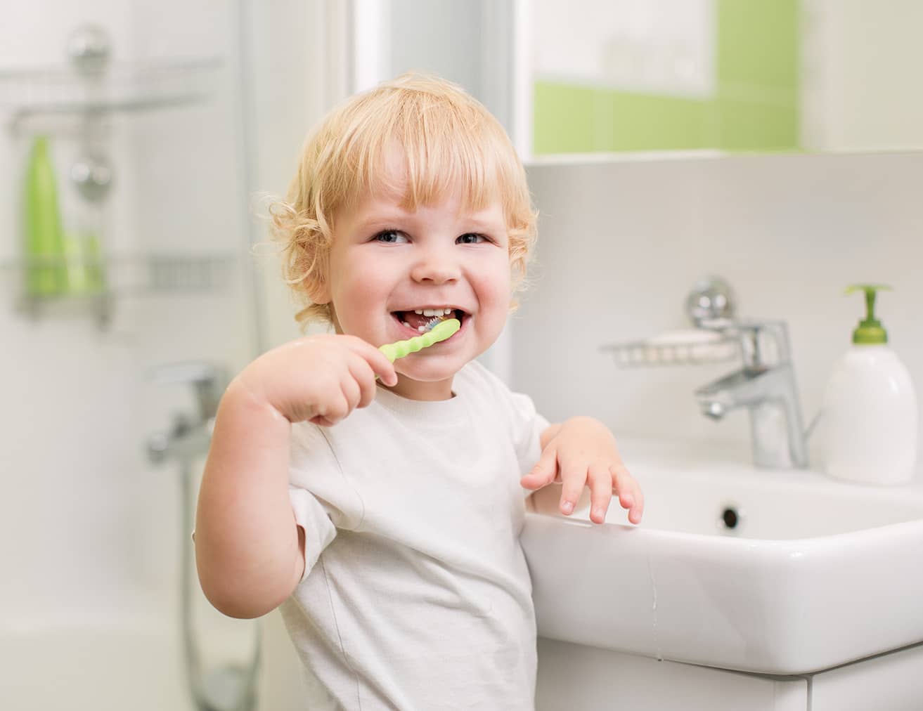child brushing teeth - Pediatric Dentistry on Kimball